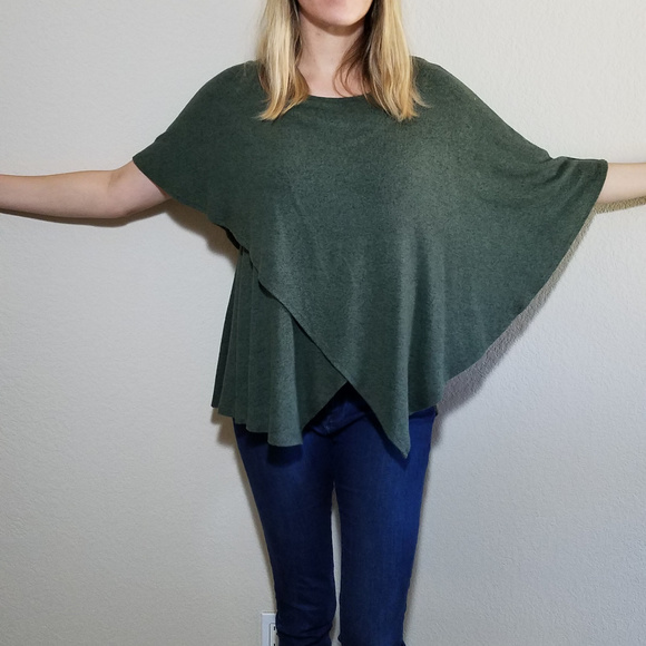 PROMESA HUNTER GREEN BATWING DRAPE SWEATER SMALL - Picture 6 of 7